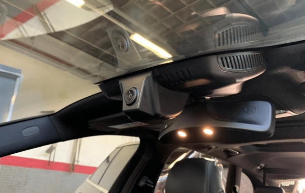 Mercedes Benz Dashcam 1